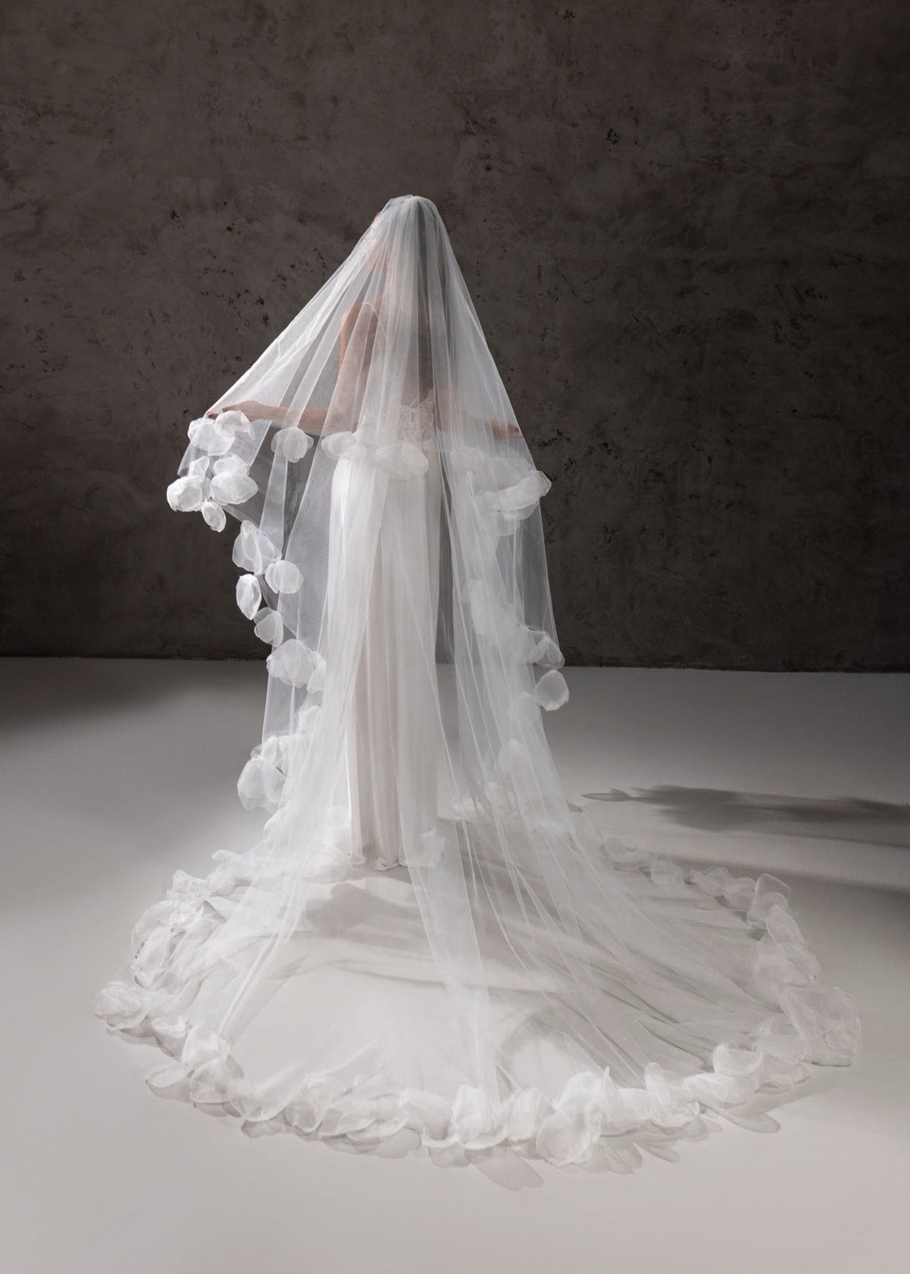 ALICE bridal veil with flowers