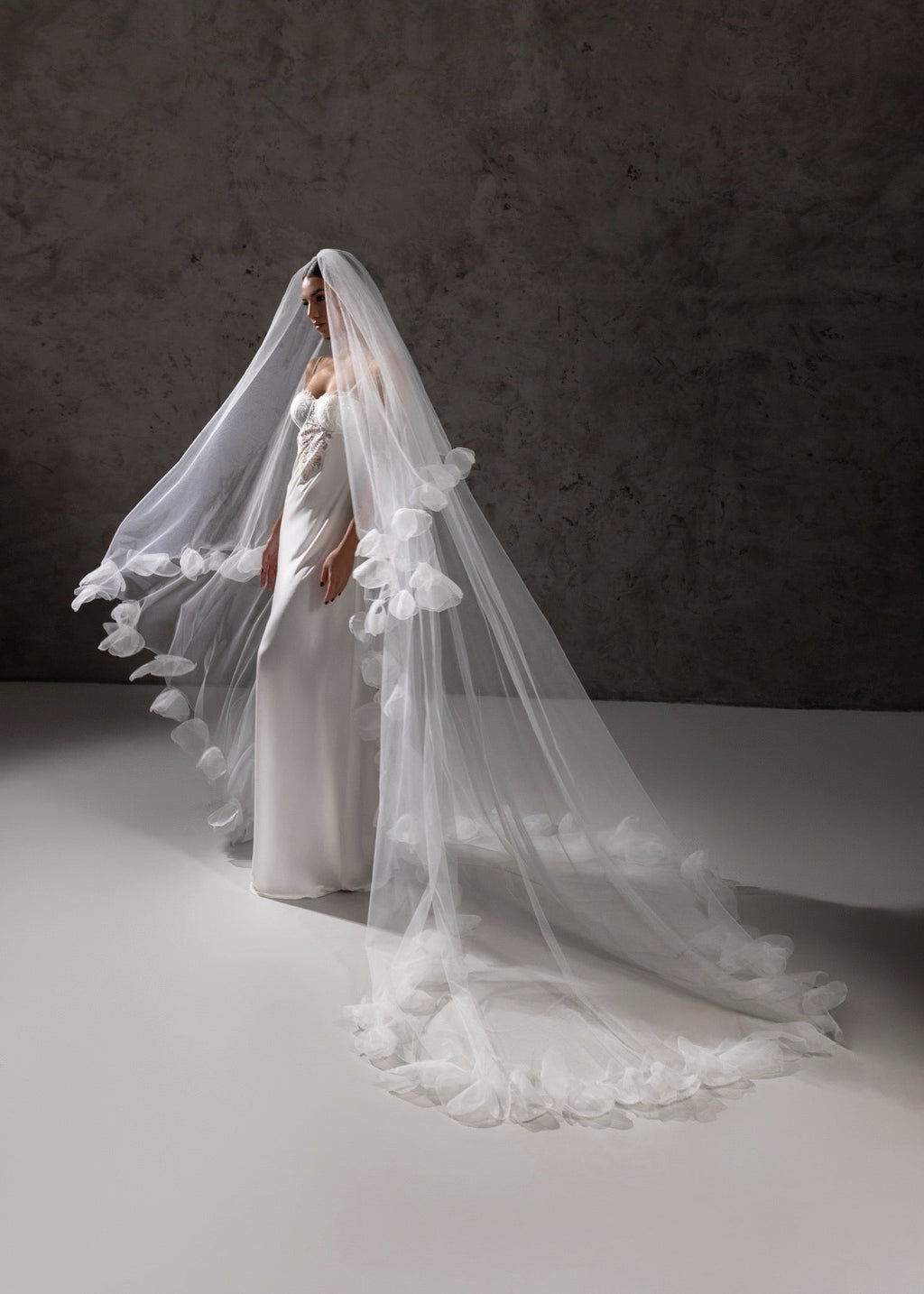 ALICE bridal veil with flowers