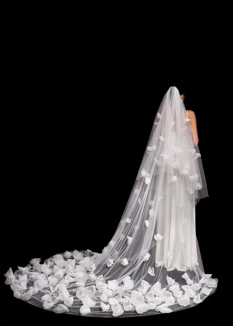 ASTRA Long Length Blooming Veil