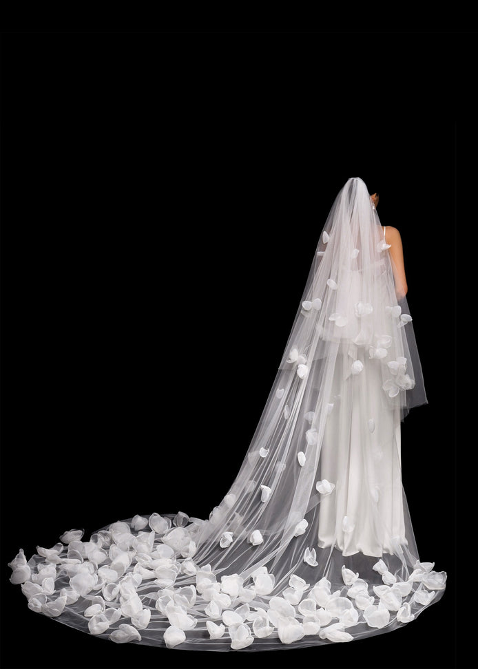 ASTRA Long Length Blooming Veil
