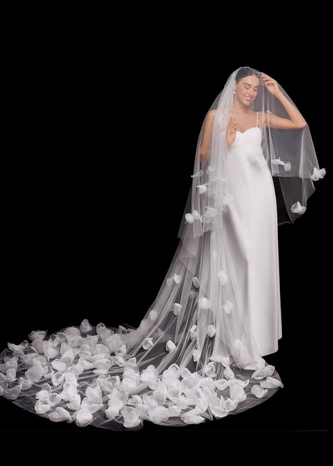 ASTRA Long Length Blooming Veil