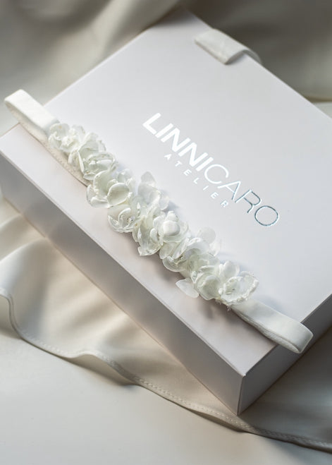 BLOOM Bridal elegant floral garter