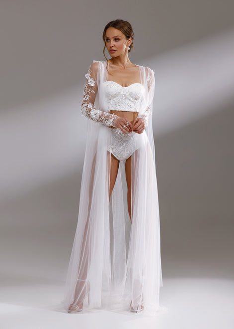 BLOSSOM Airy Peignoir with floral appliques