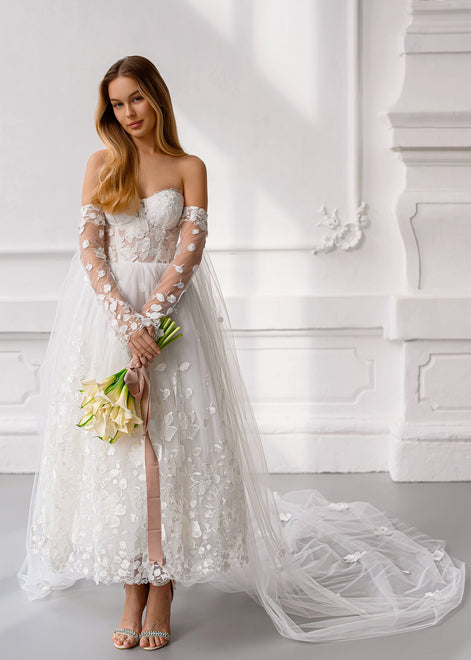 CELINE Long Tulle Cape with 3D Flowers & Detachable Gloves