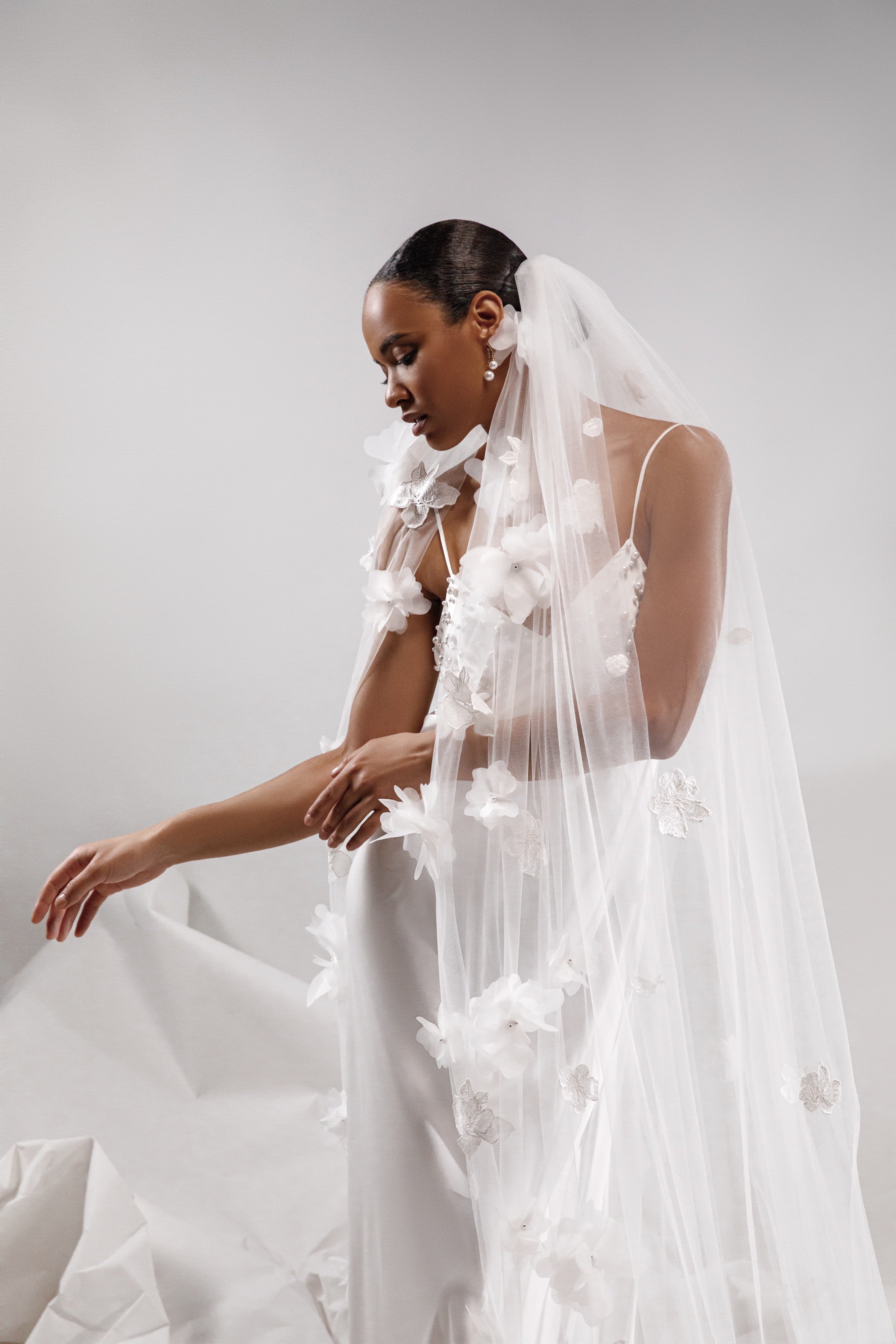HOLLIE 3D Floral Bridal Veil