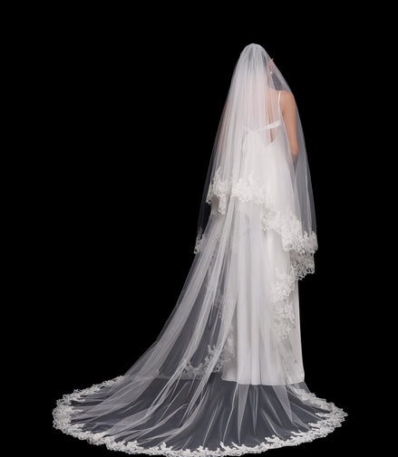 MADONNA Veil with Lace Trim