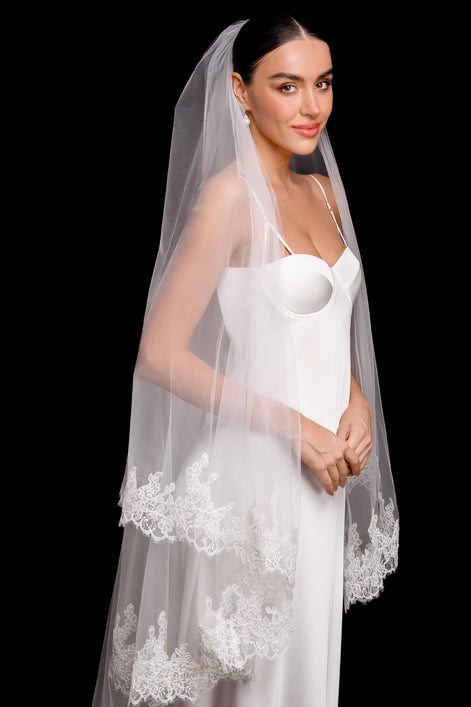 MADONNA Veil with Lace Trim