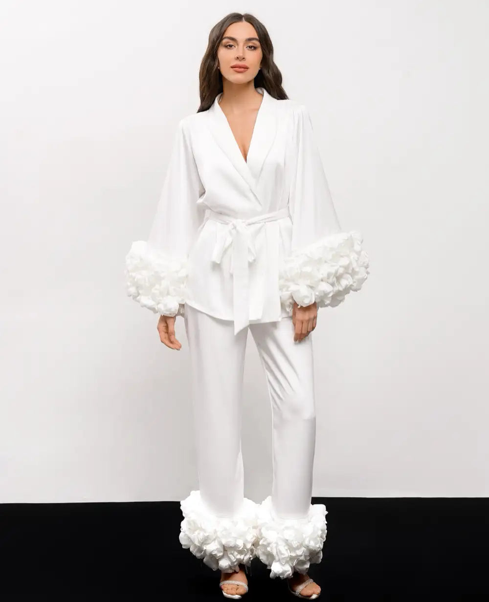 MEGANE WHITE pyjama set with voluminous flowers