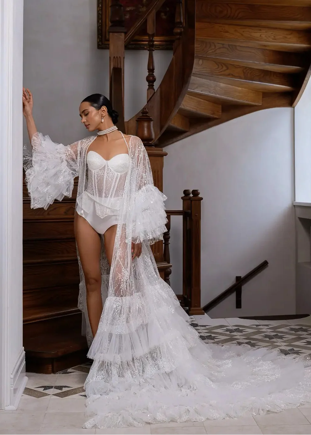 MELISA lace peignoir with long train