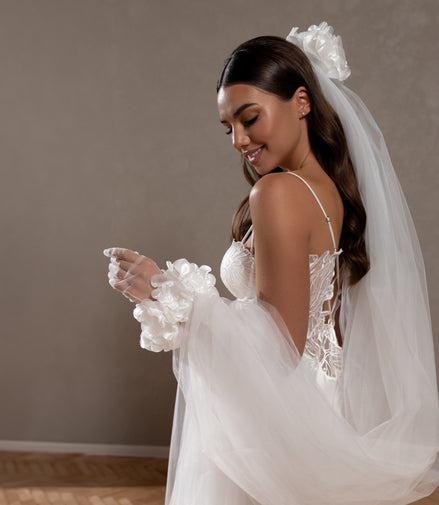 POLLY Veil with Flowers
