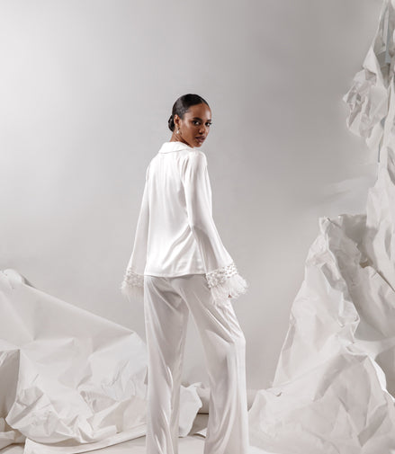 RACHEL White silk pajama set with pearls and feathers
