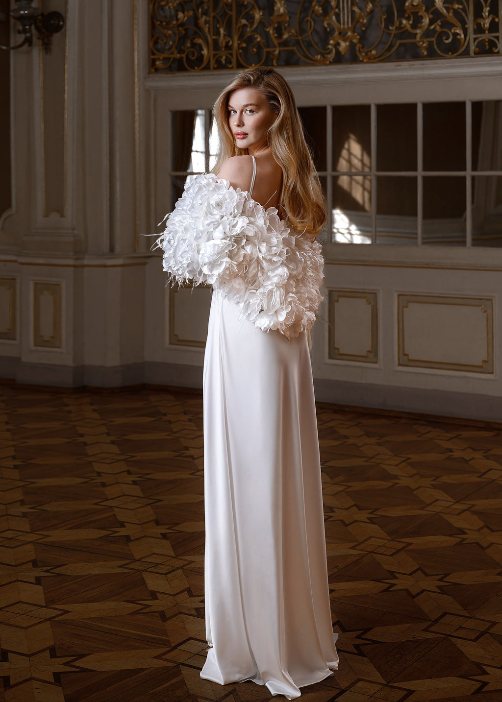 VALERIE bolero with flowers and long cape