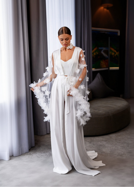 VIOLA Bridal Silk Robe with Floral Tulle Sleeves