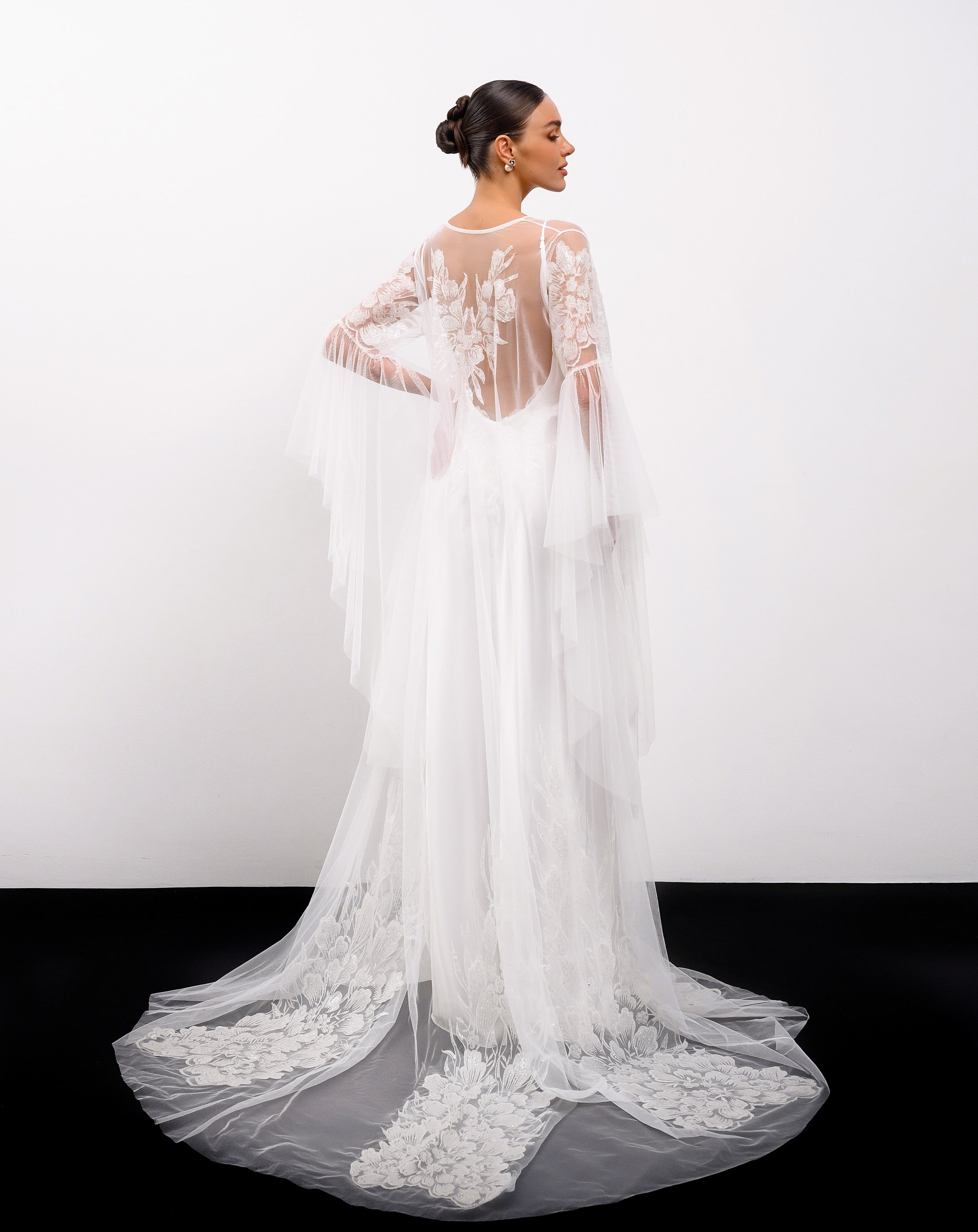 WINGS elegant robe with application